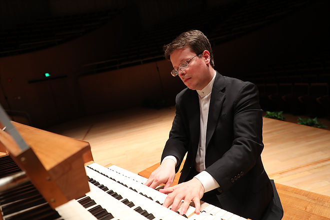 dc7cc7_e26faaf5ad7848f6b3e26c0dca899ab0~mv2_d_5472_3648_s_4_2