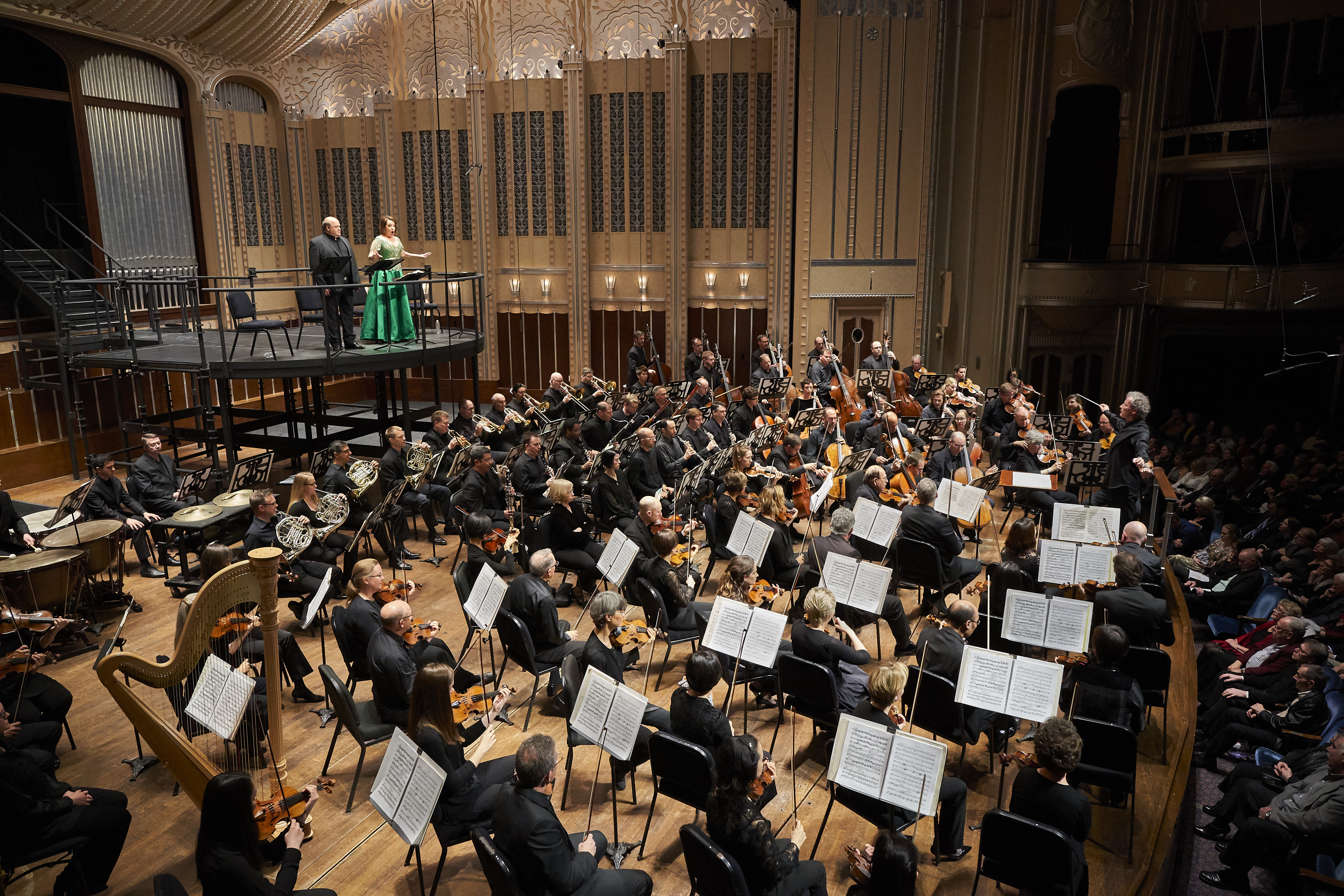 CLO042118_034_select