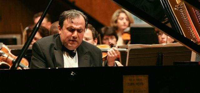 yefim-bronfman-piano-960x450-1
