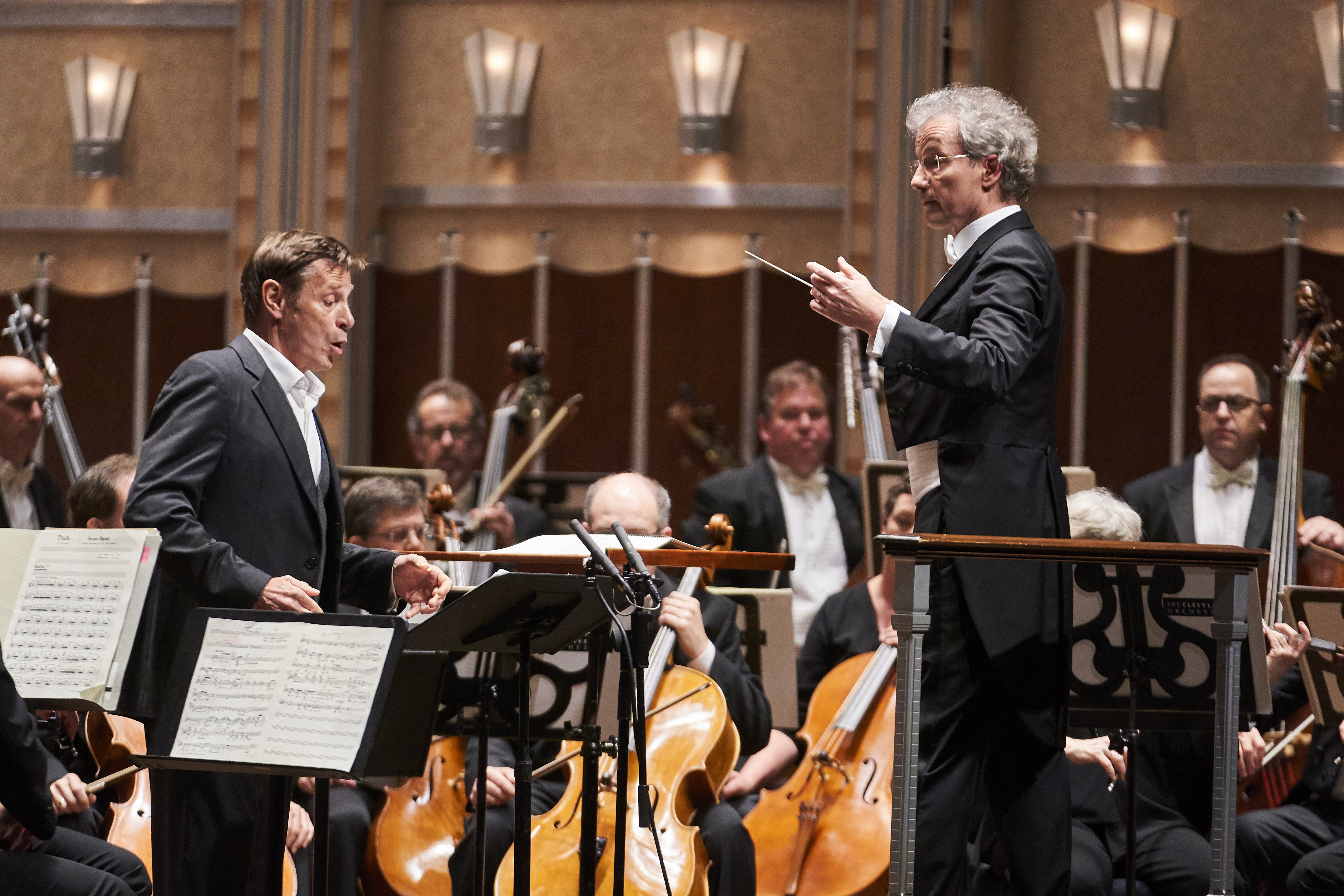 CLO052319__197_select